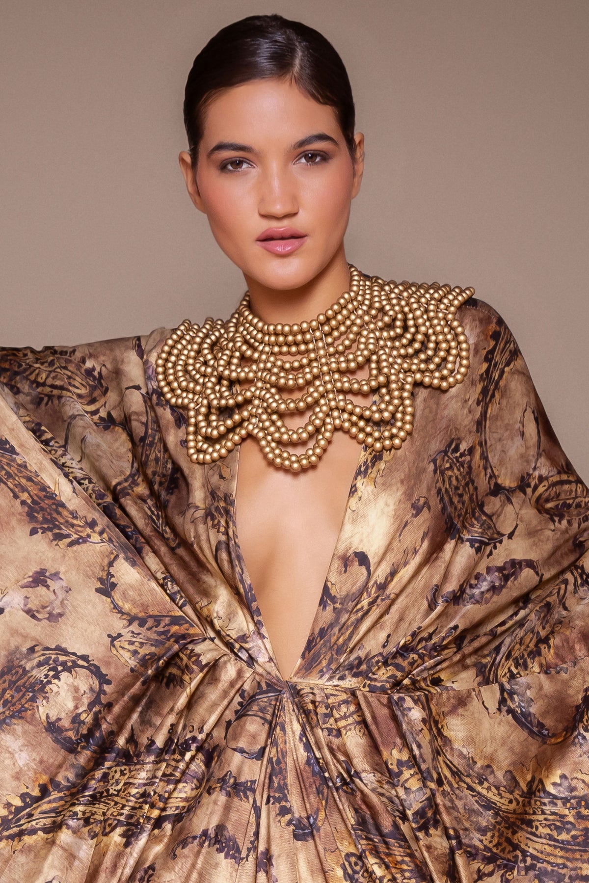 MAXI COLLAR 2002
