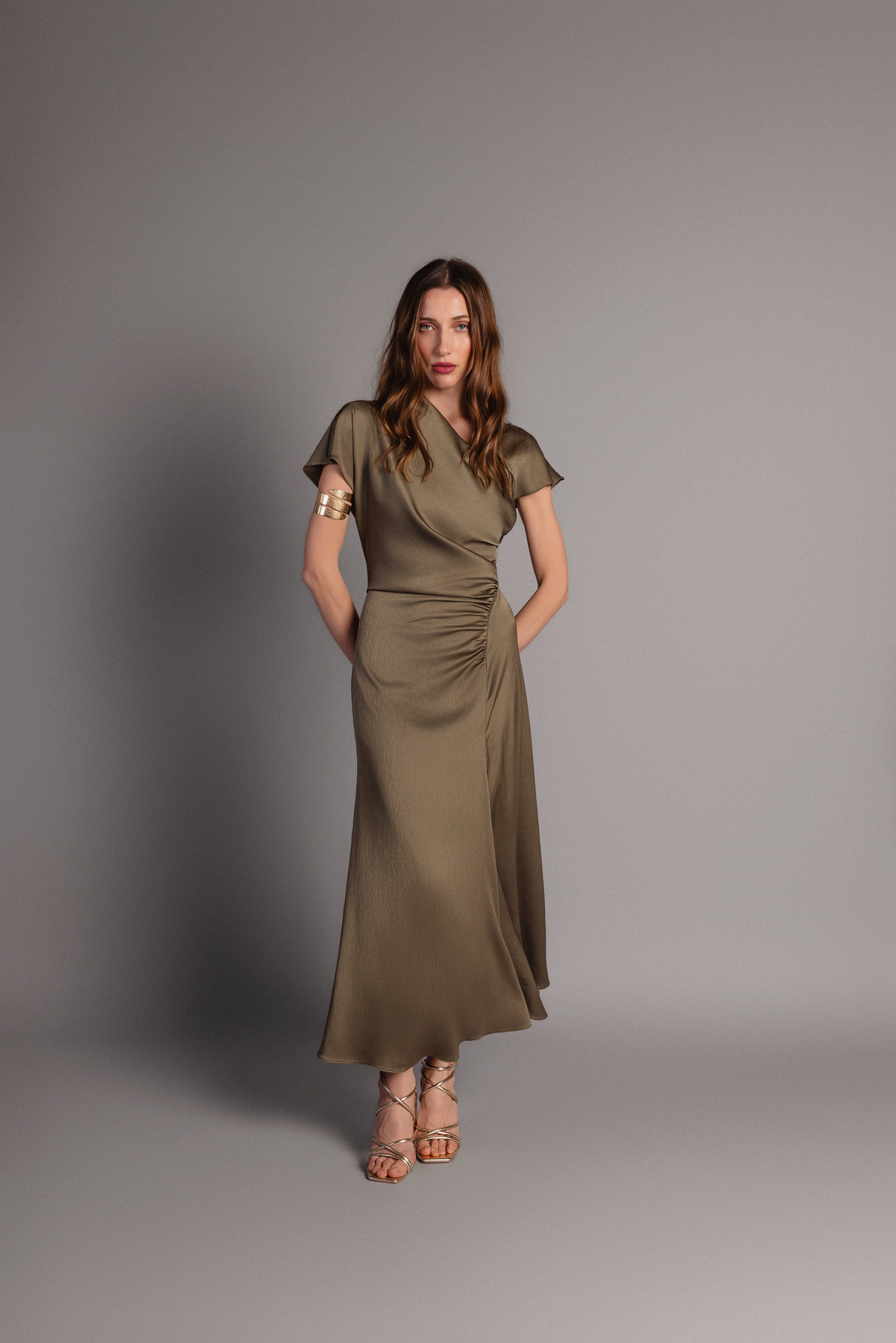 VESTIDO BASTET CAQUI