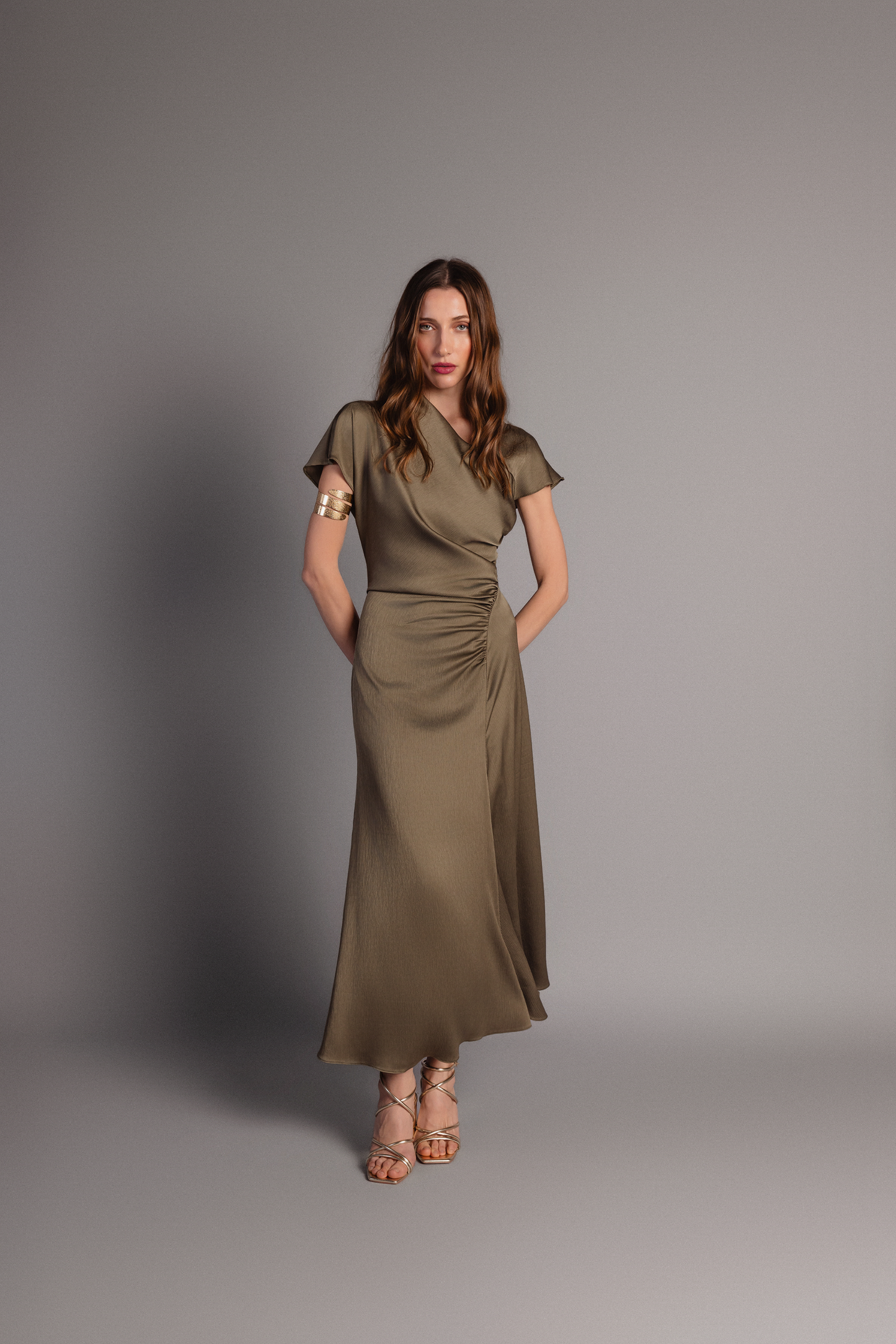 VESTIDO BASTET CAQUI